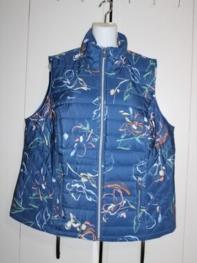 CJ Banks Blue Quilted Floral Zip Vest